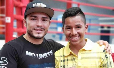 Bryan Vásquez y Jerald Tellez. Uno en la carrera; el otro, empieza